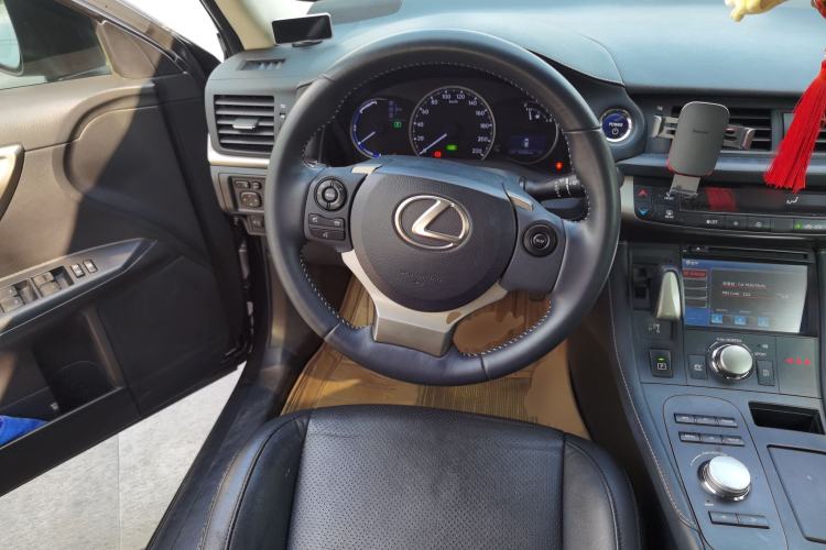 Used Lexus CT 2014 CT200h Elite Edition Monochrome Steering Wheel