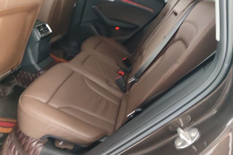 Used Audi Q5 2017 40 TFSI Ambition Edition Left Rear Seat