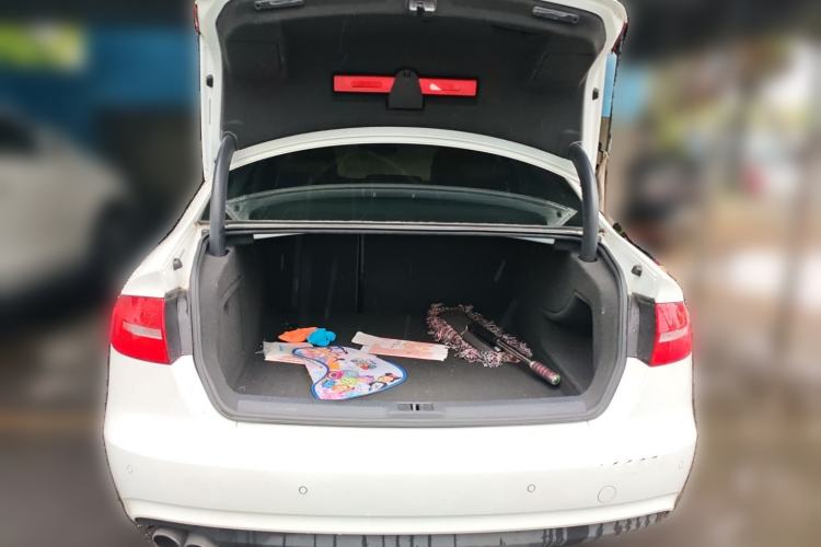 Used Audi A4L 2016 35 TFSI Collector's Edition Automatic Standard Model Trunk