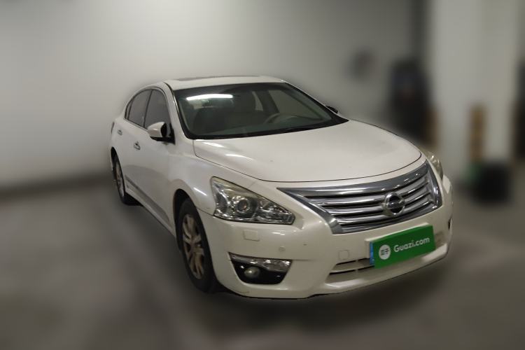 Used Nissan Teana 2013 2.5L XL Leading Edition Front Right 45 Deg