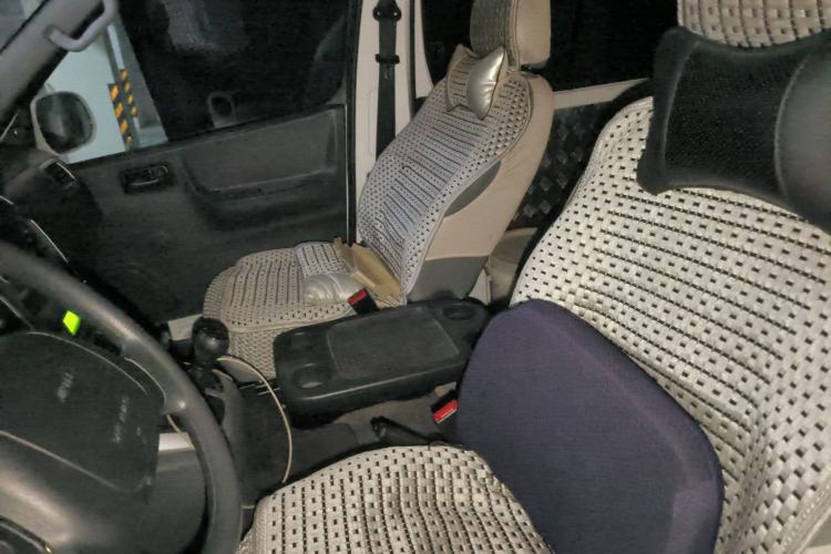 Used Jinbei Express 2020 2.0L Upgraded Version China VI Standard 6-Seater 1TZS