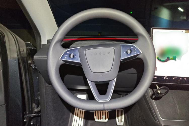 Used Tesla Model Y 2025 Long-Range All-Wheel Drive First Edition
