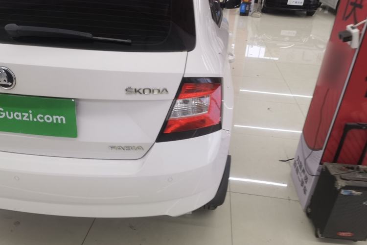 Used Skoda Fabia 2016 1.4L Automatic Car Enjoy Edition