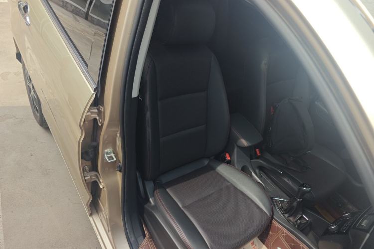 Used CHANGAN KAICHENG Oushang A600 2016 1.5L Manual Luxury 7-Seater Right Front Seat