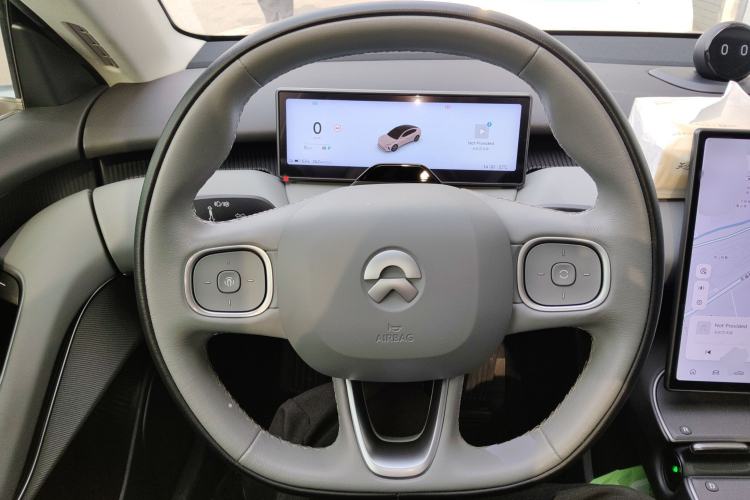 Used Nio ET5 2022 75 kWh Steering Wheel