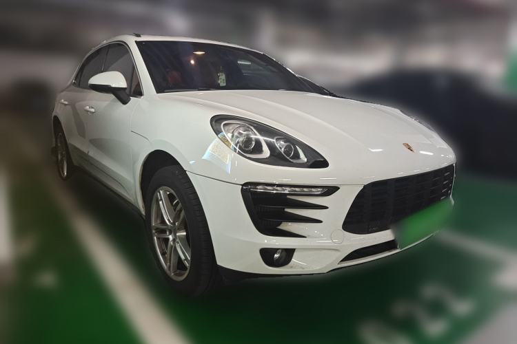 Used Porsche Macan 2017 Macan S 3.0T Front Right 45 Deg