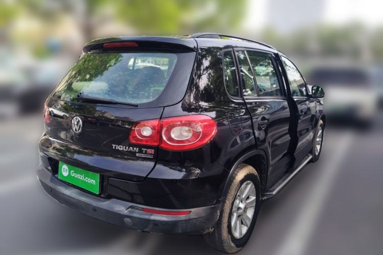 Used Volkswagen Tiguan 2012 1.8TSI Automatic All-Wheel Drive Fashion Edition Rear Right 45 Deg