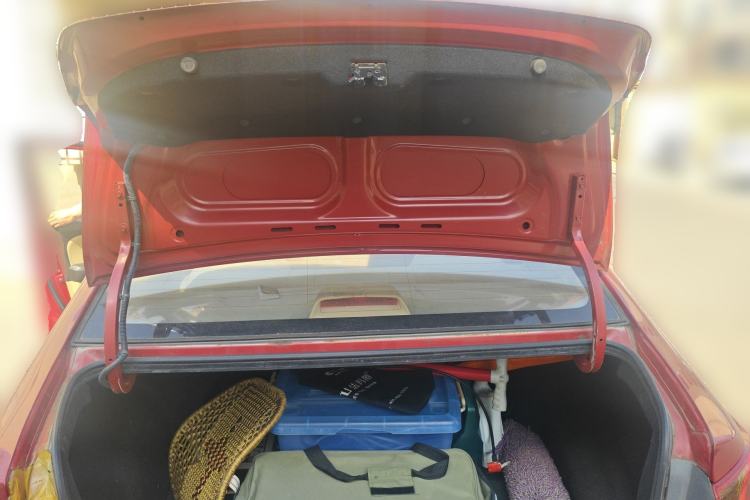 Used Hyundai Celesta 2010 1.6L MT GLS Trunk