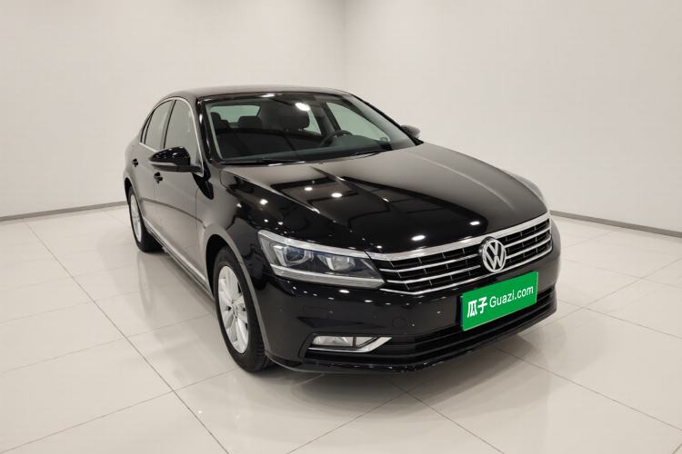 Used Volkswagen Passat 2016 330TSI DSG Luxury Edition Exterior 1