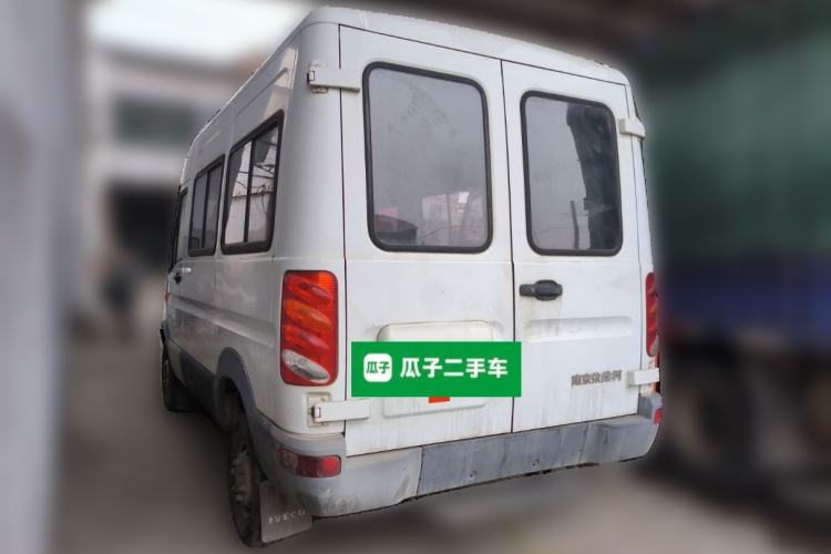 Used Iveco Turin 2009 2.8T-V36 Base Version Rear Left 45 Deg