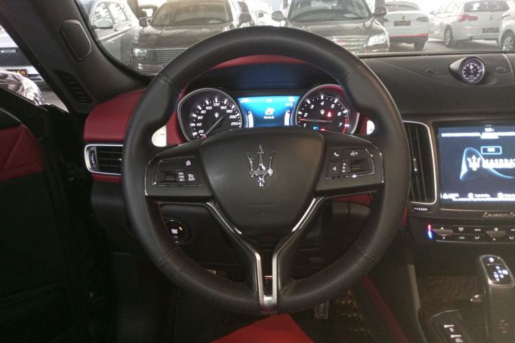 Used Maserati Levante 2019 3.0T Standard Version China VI Steering Wheel