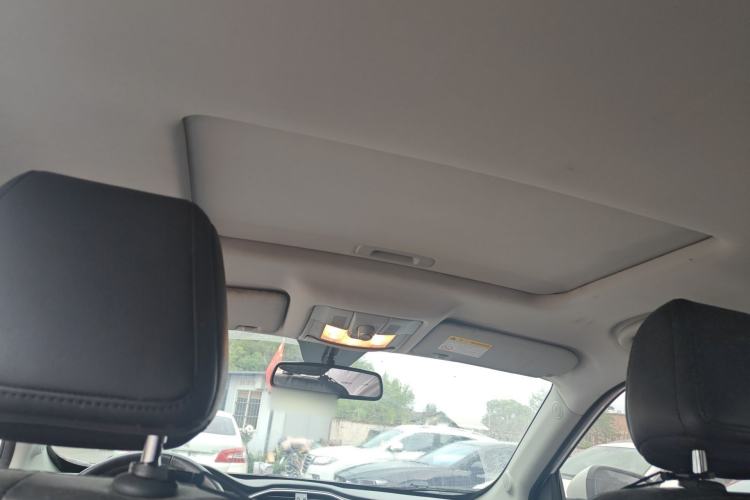 Used MG GS 2015 2.0TGI TST Four-Wheel Drive Flagship Edition Headliner