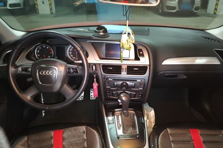 Used Audi A4L 2012 2.0 TFSI automatic standard version