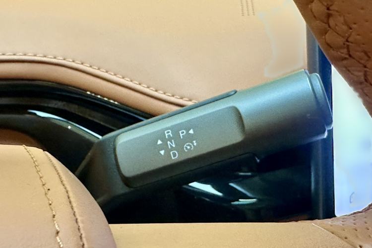 Used Hyptec HT 2025 825 Max Gear Lever