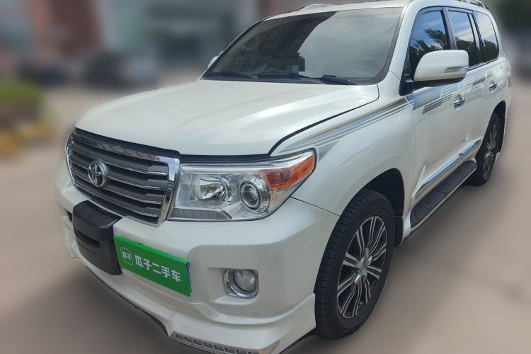 Used Toyota Land Cruiser Land Cruiser, 8 airbags, refrigerator, sunroof, 8 seats