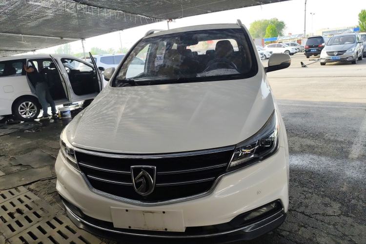 Used Baojun 730 2017 1.8L iAMT Prestige Version 7 Seats Front