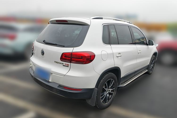 Used Volkswagen Tiguan 2013 2.0 TSI Automatic All-Wheel Drive Luxury Edition Rear Right 45 Deg