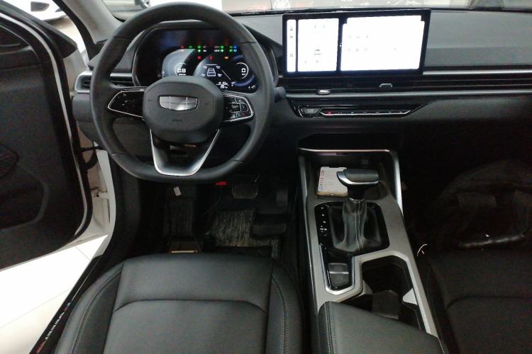 Used Geely Auto Emgrand 2025 4th Generation 1.5L CVT Longteng Edition
