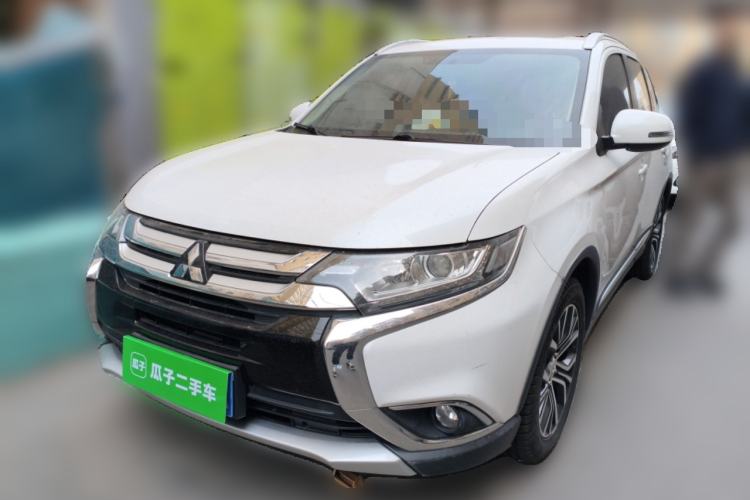 Used Mitsubishi Outlander 2018 2.0L Two-Wheel Drive Glory Edition 5 Seats