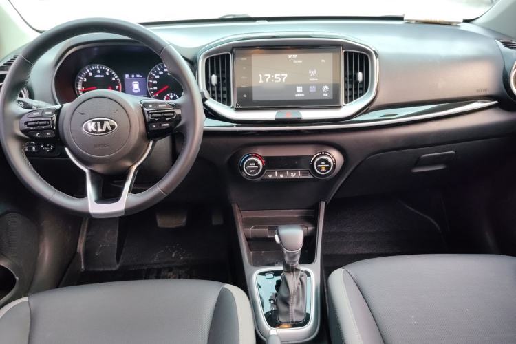 Used Kia kx1 Stonic 2021 1.4L CVT Fun & Sunroof Model Center Console