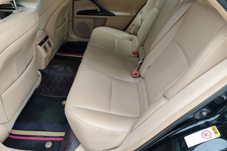 Used Toyota Reiz 2013 2.5S Elite Edition Left Rear Seat