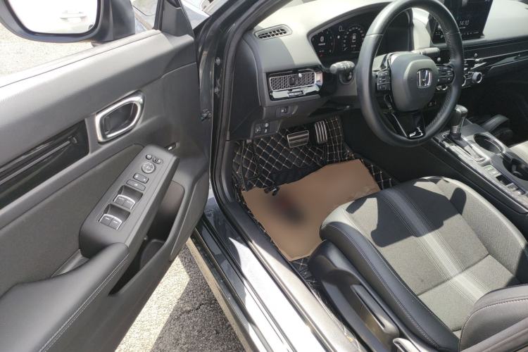 Used Honda Civic 2022 240TURBO CVT Dynamic Edition
