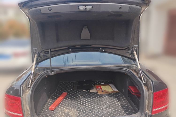 Used Volkswagen Phaeton 2011 3.6L V6 5-Seater Extended Comfort Version
