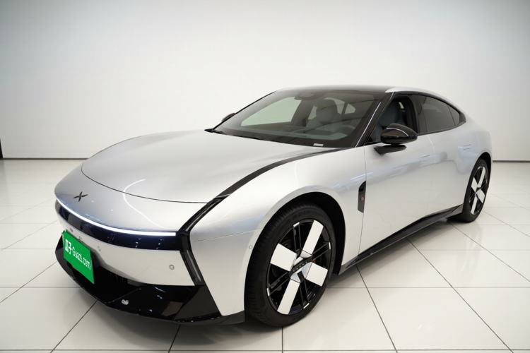 Used XPeng P7 2025 Model—750 All-Wheel-Drive High-Performance Ultra