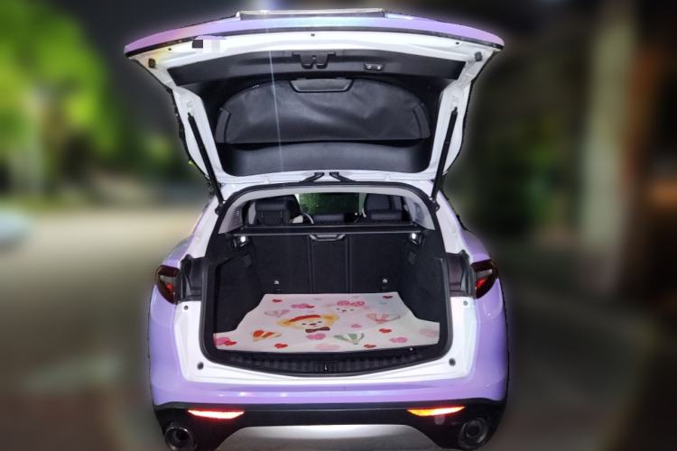 Used Alfa Romeo Stelvio 2017 2.0T 200HP Elite Edition Trunk