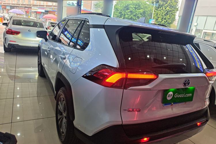 Used Toyota RAV4 2024 Dual-Motor 2.5L E-CVT Two-Wheel Drive Elite Plus Edition