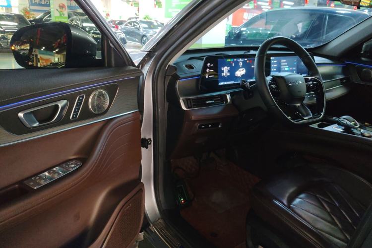 Used Chery Tiggo 8 PRO 2024 Champion Edition 290T Two-Wheel Drive Peak Version 5 Seats Driver Seat