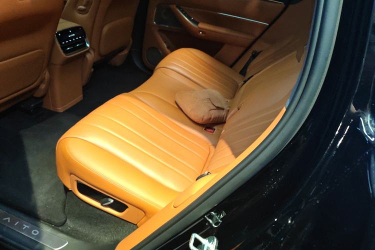 Used Hima AITO M8 2025 Extended-Range Max+ Version 53.4 kWh 5-Seater Edition