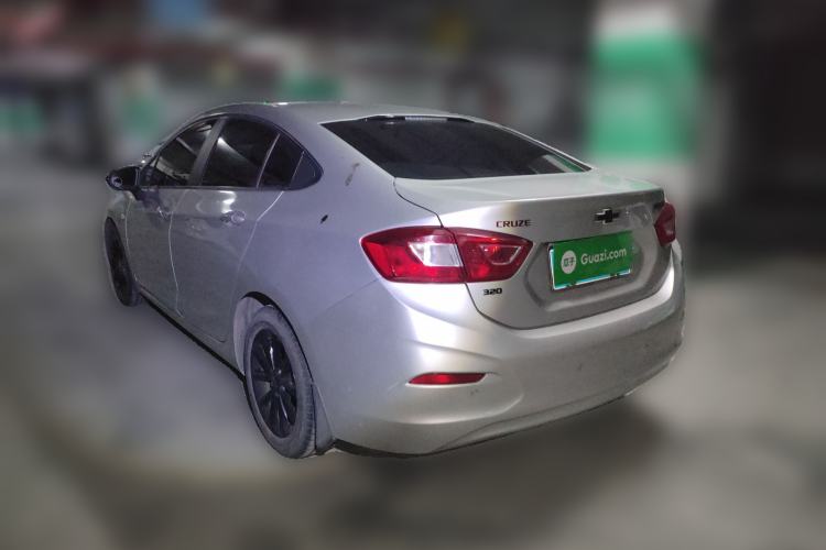 Used Chevrolet Cruze 2018 Redline 320 Automatic Pioneer Edition
