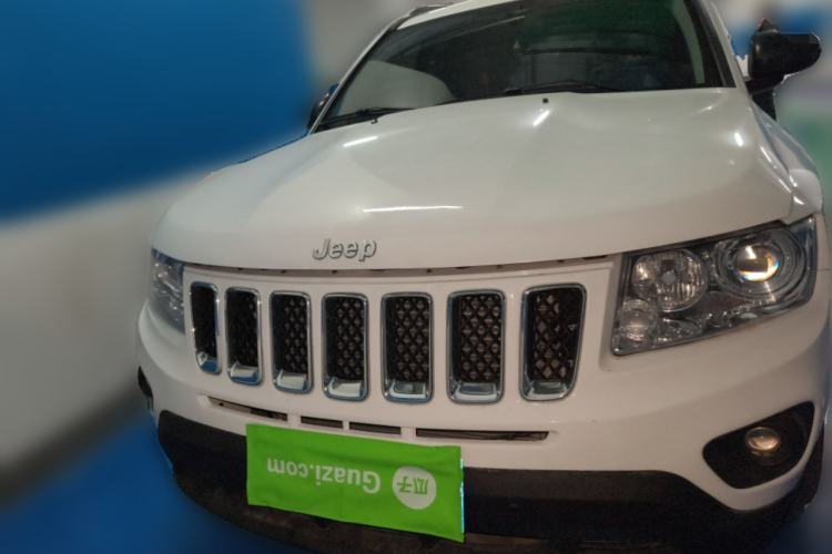 Used Jeep Compass 2013 2.4L four-wheel-drive sport version