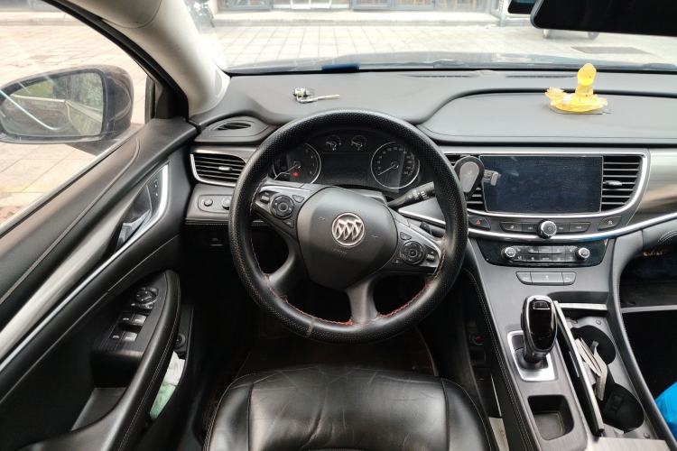 Used Buick LaCrosse 2018 20T Elite Edition Steering Wheel