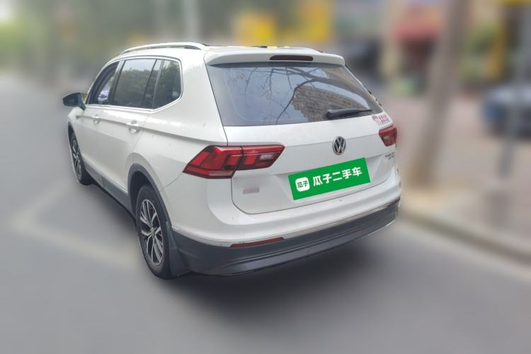 Used Volkswagen Tiguan L 2017 330TSI Automatic Two-Wheel Drive Luxury Edition Rear Left 45 Deg