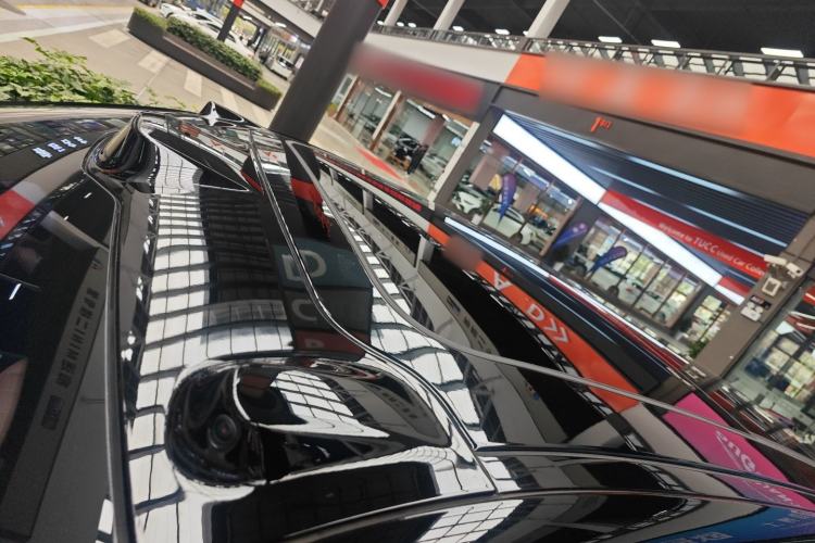 Used Nio ES8 2023 75 kWh Executive Edition Roof