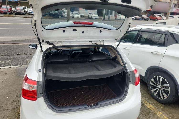 Used Kia K2 2012 Hatchback 1.4L MT Cool Edition Commemorative Model