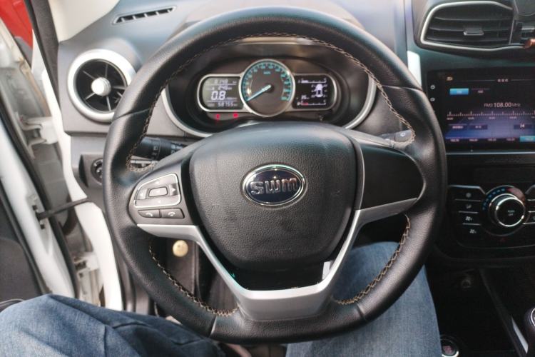 Used SWM X3 2021 1.5L Manual Comfort Version 7 Seats
