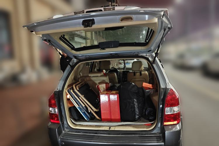 Used Hyundai Tucson 2009 2.0L Automatic Two-Wheel Drive with Sunroof