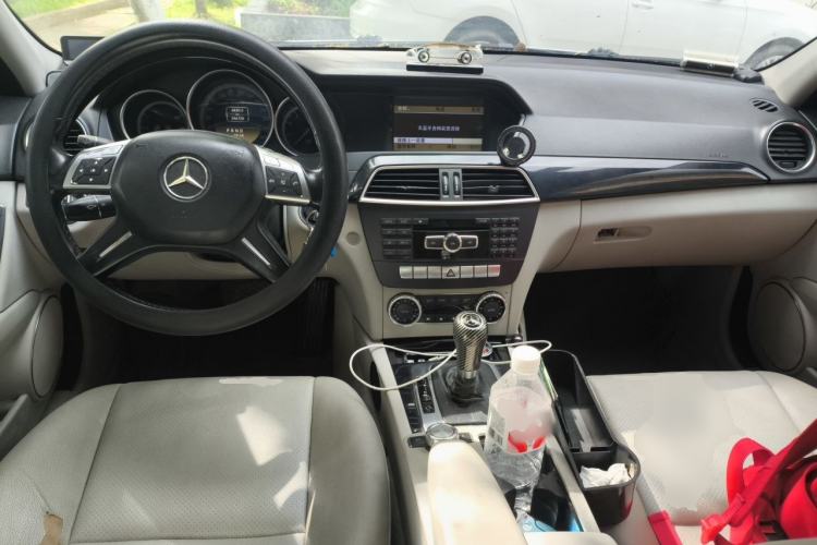 Used Mercedes-Benz C-Class 2010 C 180K Classic model