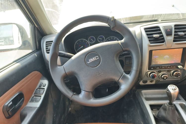 Used JMC Baodian 2016 2.8T New Value-Added Diesel Two-Wheel Drive Standard Version JX493ZLQ4G Steering Wheel