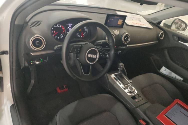 Used Audi A3 2020 Restyled Limousine 35 TFSI Ambition Version China VI
