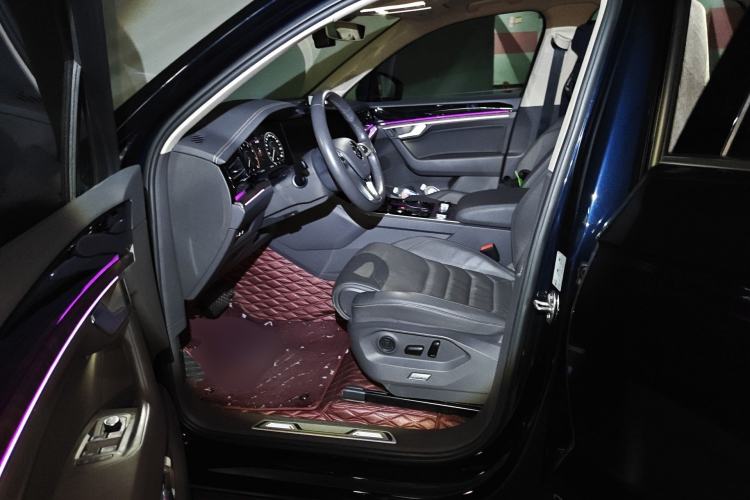 Used Volkswagen Touareg 2019 2.0TSI Ruiyi Edition China VI Standard Left Front Seat