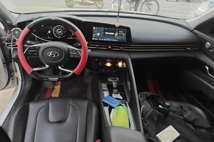 Used Hyundai Elantra 2021 1.5L CVT LUX Prestige Edition