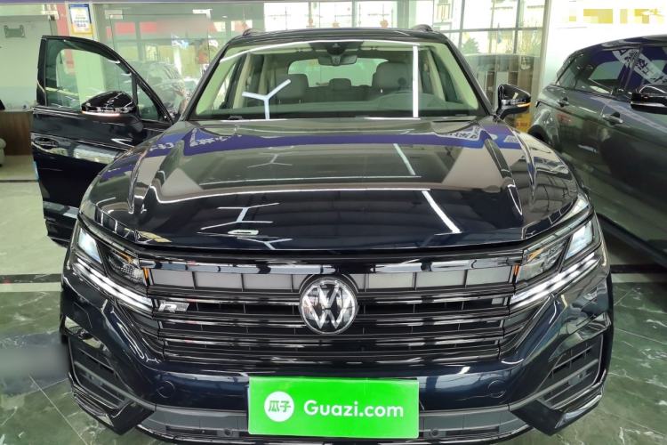 Used Volkswagen Touareg 2021 3.0 TSI Luxury Edition Black Diamond Sport Package Front