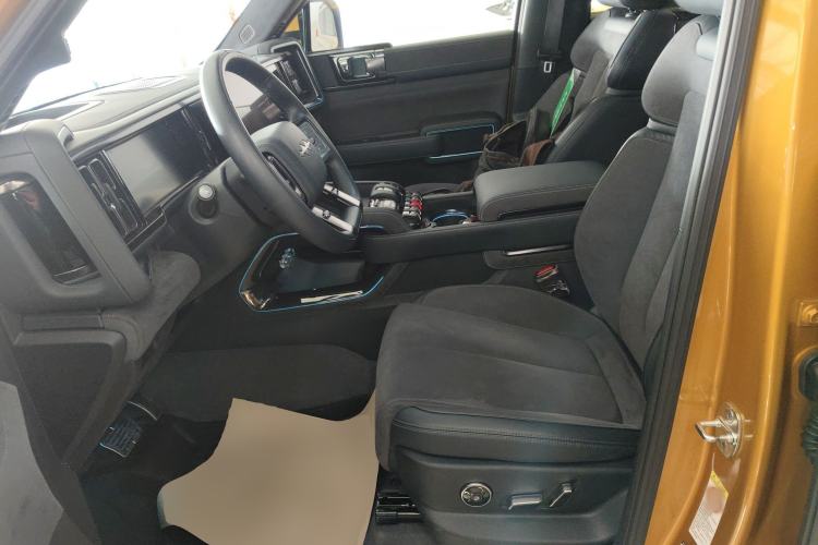 Used Formula Leopard Leopard 5 2023 Cloud Ride Flagship Edition
