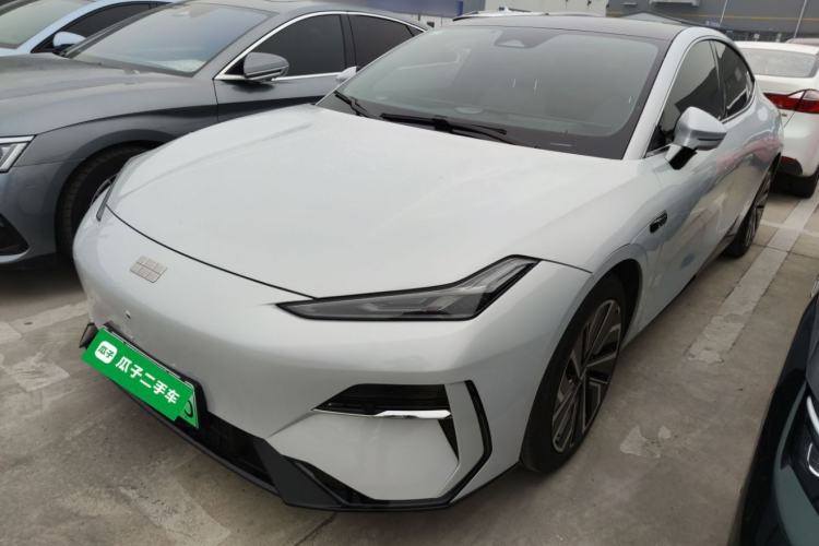 Used Geely Galaxy E8 2024 665 km Range Rear-Drive Starship Long-Range Version