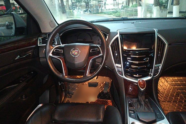 Used Cadillac SRX 2015 3.0L Elite Model Steering Wheel