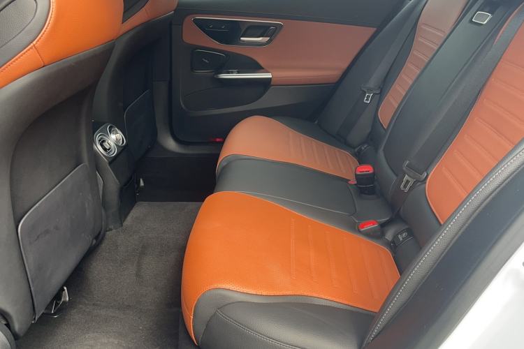 Used Mercedes-Benz C-Class 2022 Restyled C 260 L Sport Edition Interior 1